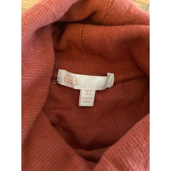 GB women's red cropped turtleneck long sleeve stretchy ribbed shirt size XS - Picture 6 of 7